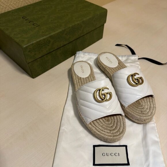 Gucci Marmont White Leather & Straw Sole Sandals - Size 38 EU - Like New with Du - Picture 1 of 7